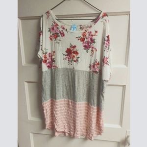 Women's colorblock short sleeved top